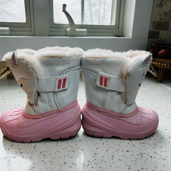 Unicorn Snow Boots Size Toddler 6 - Picture 3 of 9